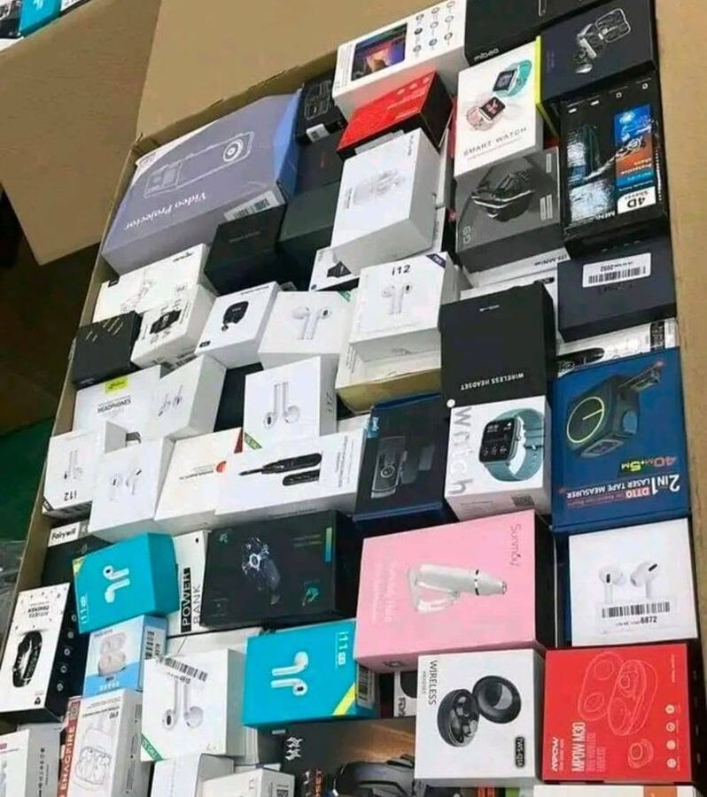 Amazon electronic pallets